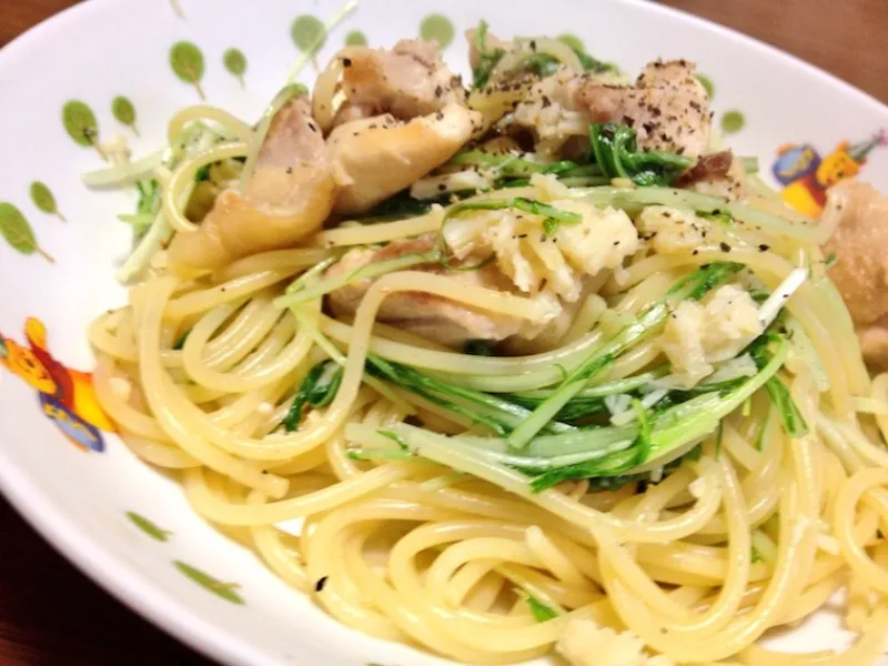 Japanese style Pasta with Chicken and Mizuna