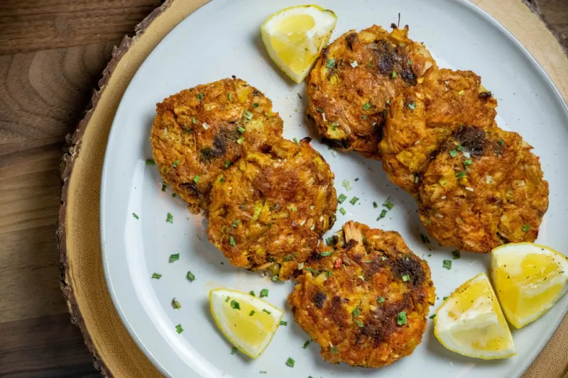 Easy Vegan Crab Cakes Recipe with Jackfruit