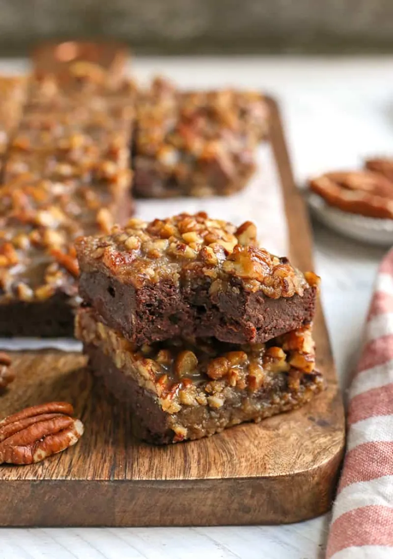 Paleo Pecan Praline Brownies