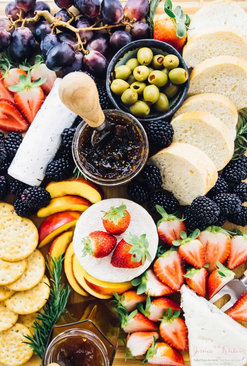 How To Build The Easiest Cheese Board