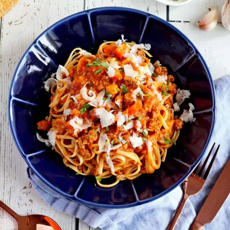 THE BEST SPAGHETTI BOLOGNESE SAUCE