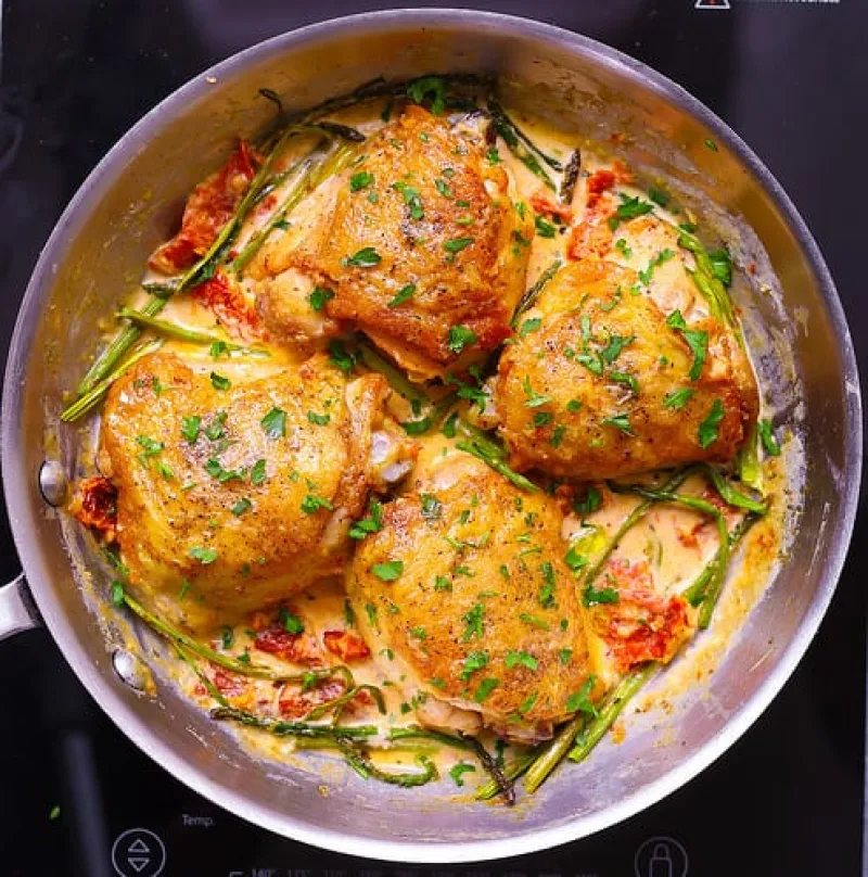 Creamy Chicken Thighs and Asparagus