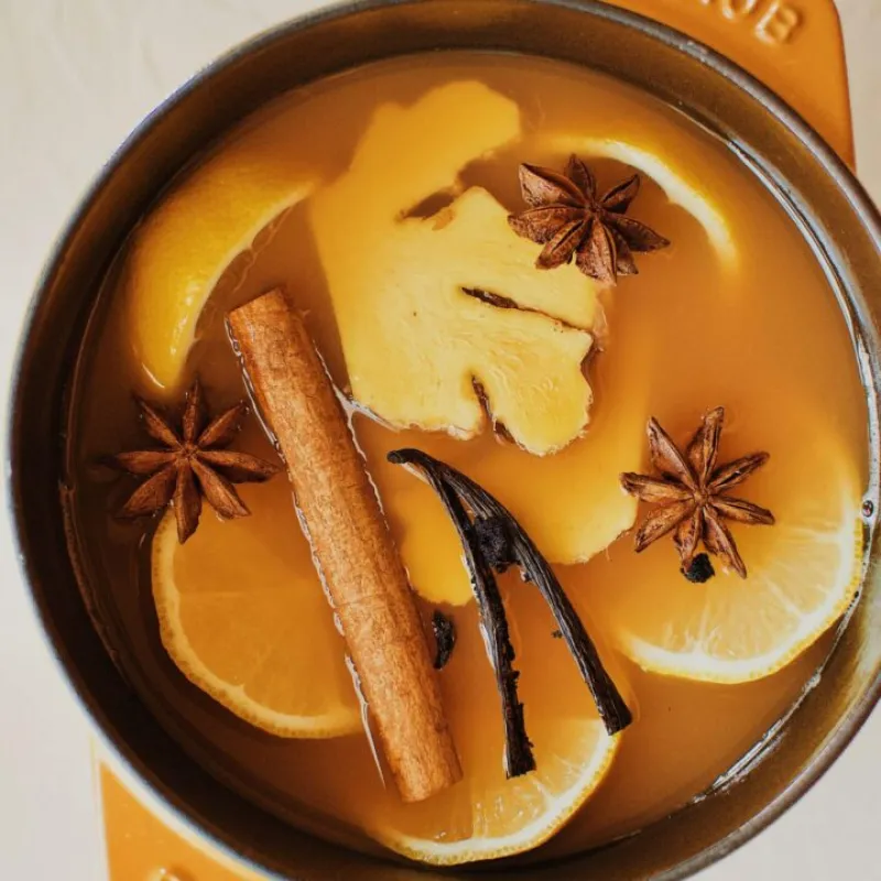 Winter Whiskey Wassail Cocktail