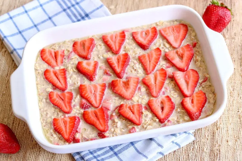 KISS Strawberry Oatmeal Bake