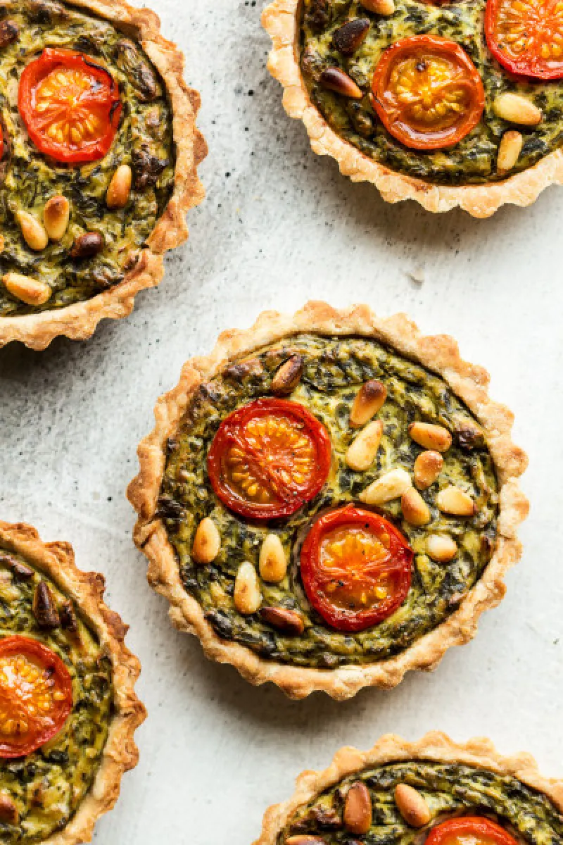 Vegan quiche tarts with wild garlic