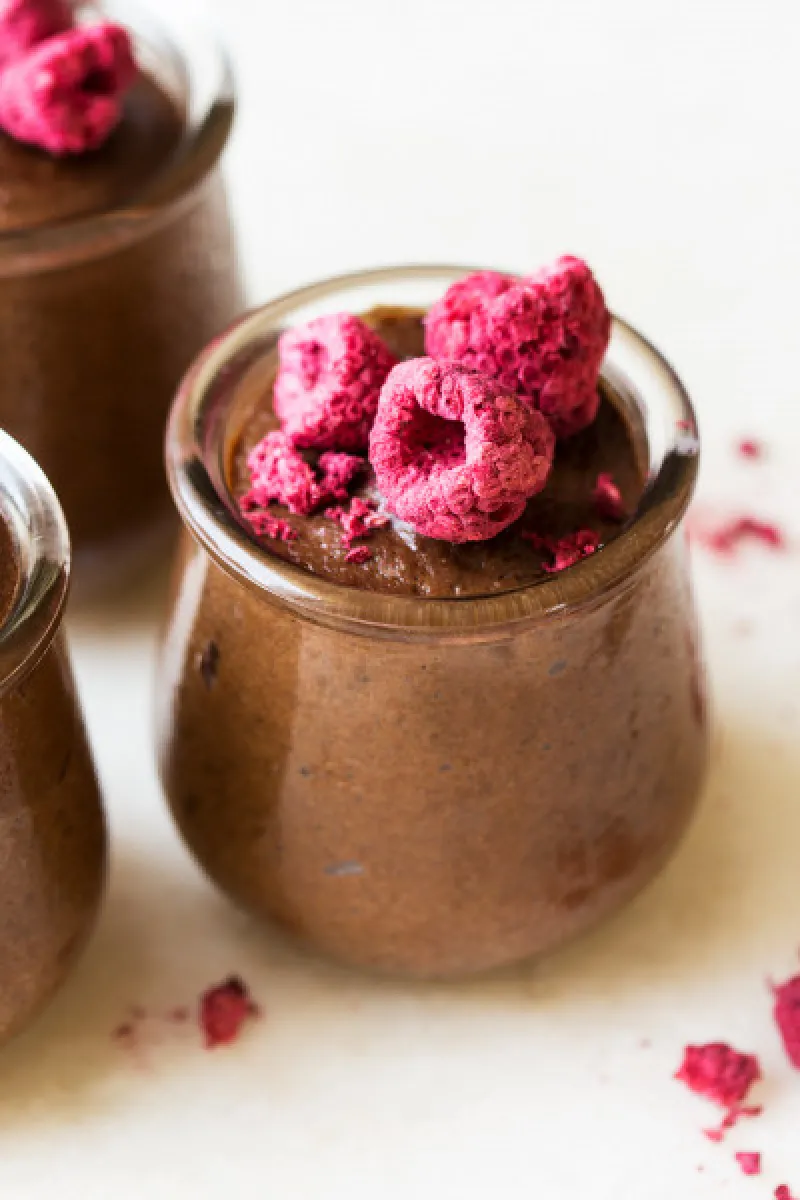 Healthy vegan chocolate mousse