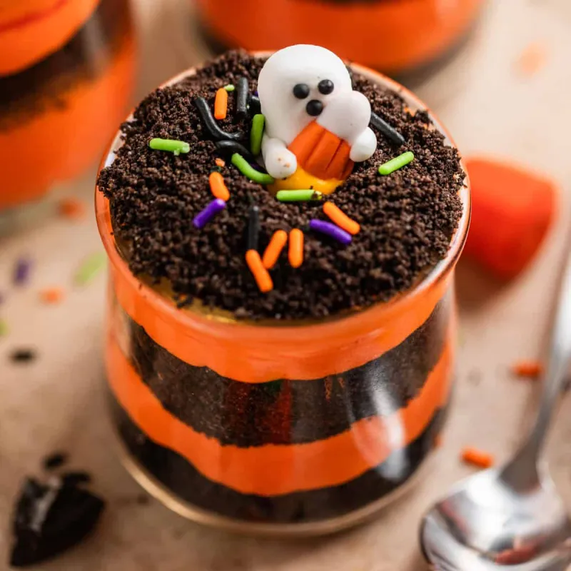 Halloween Oreo Dirt Cake