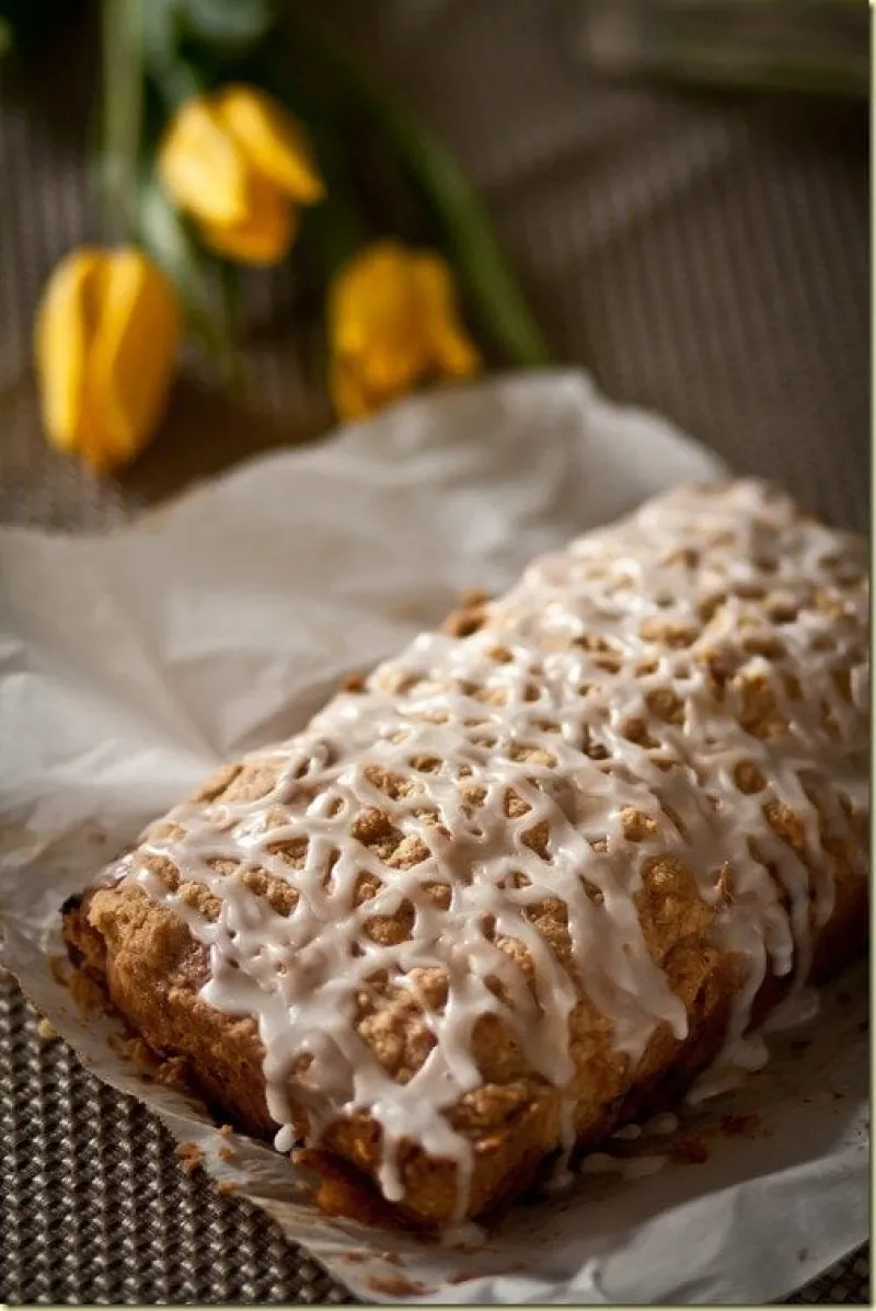 Blueberry and Raspberry Coffee Cake