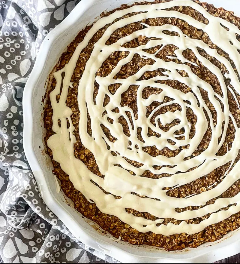Cinnamon Roll Baked Oats