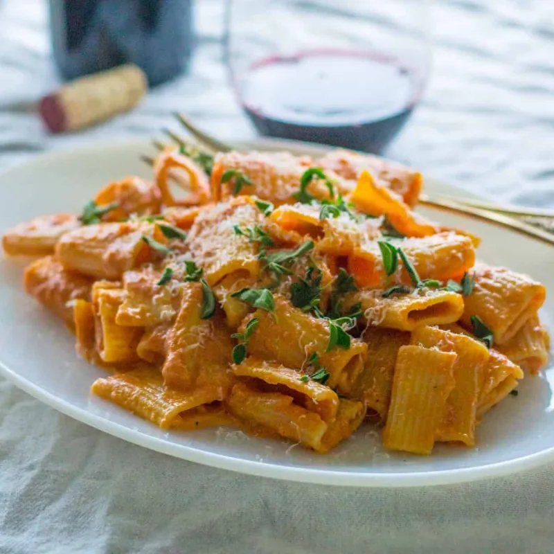 Penne Alla Vodka (Vodka Pink Sauce Recipe)