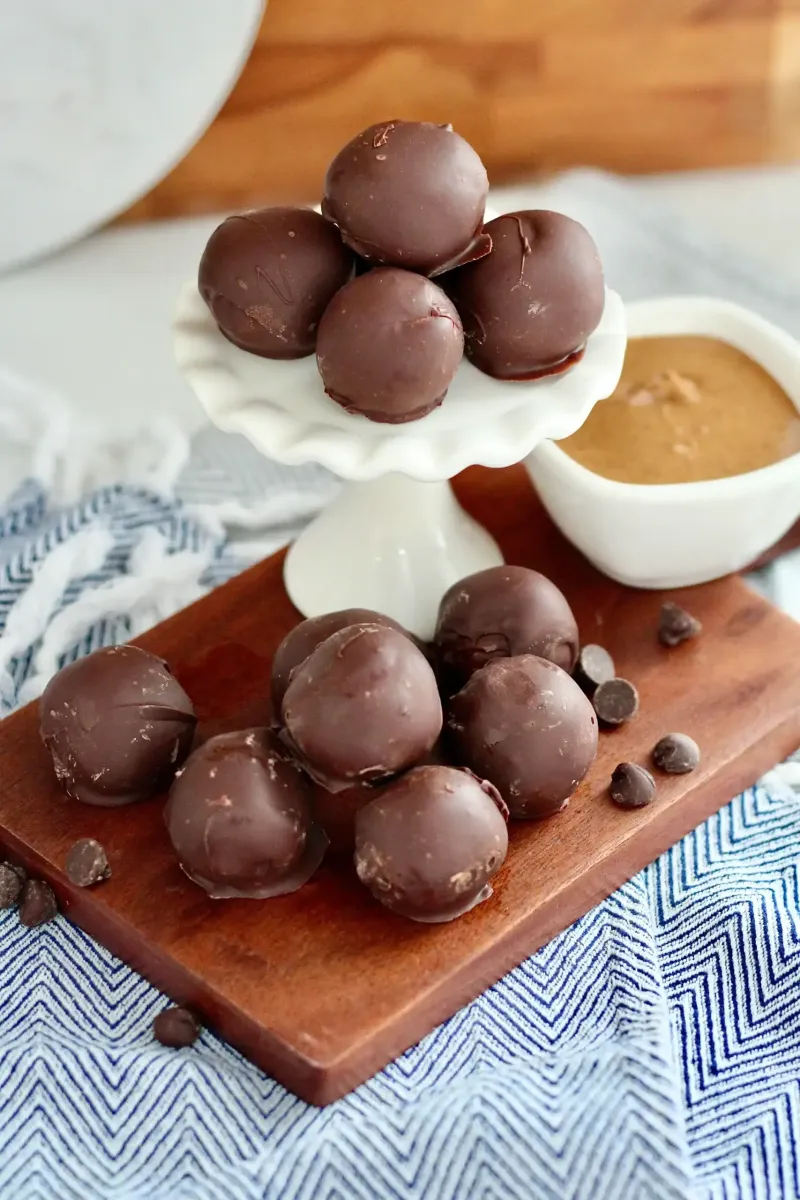 Low Sugar No Bake Almond Butter Truffles