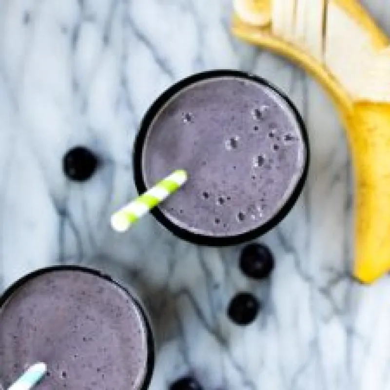 Healthy Blueberry Banana Smoothie