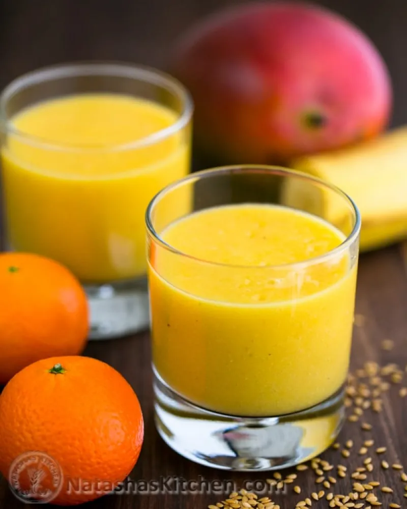 Tropical Mango Pineapple Smoothie Recipe