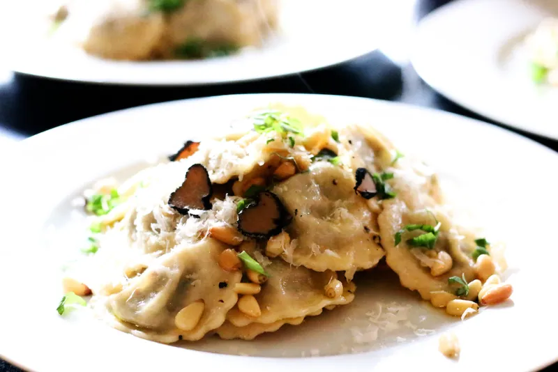 Ravioli di anatra e broccoli