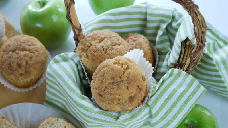 Apple Muffins
