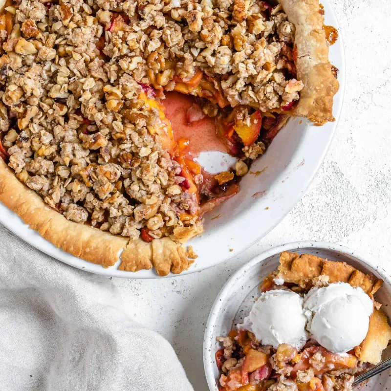 Easy Vegan Peach Pie with Crumble Topping