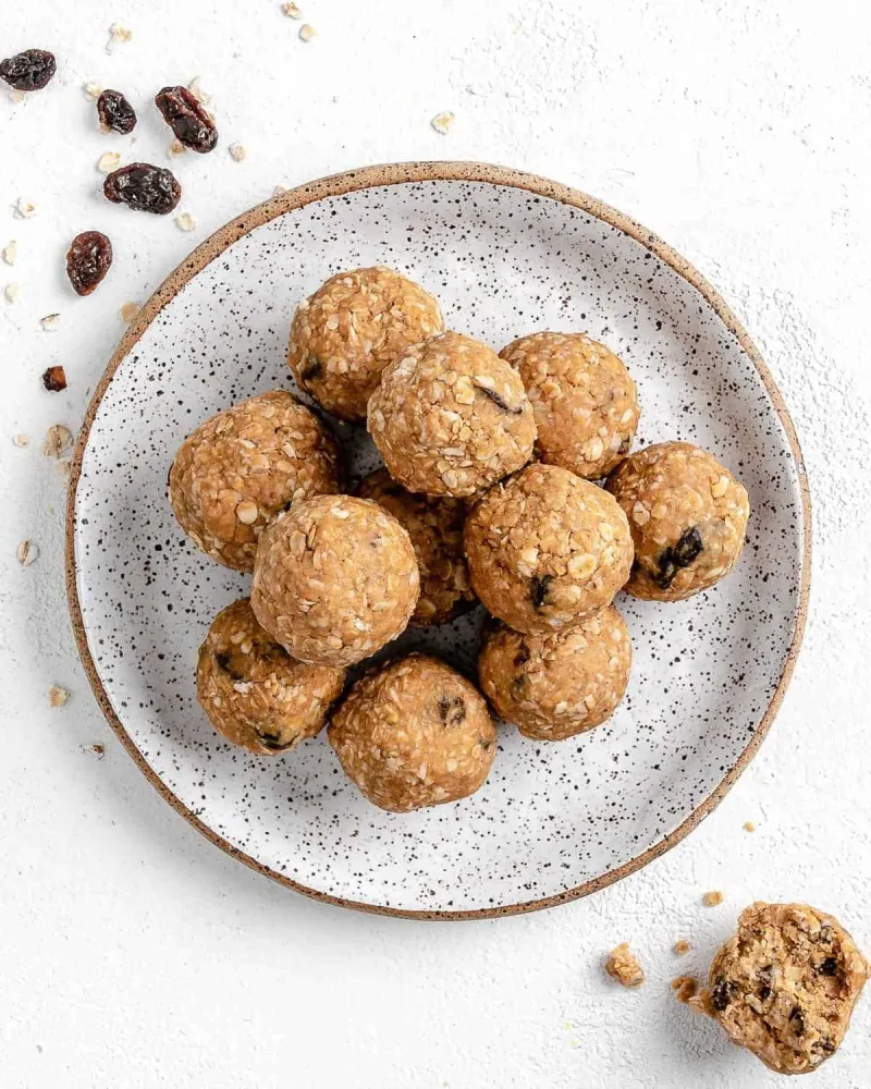 3 Ingredient Peanut Butter Oatmeal Balls