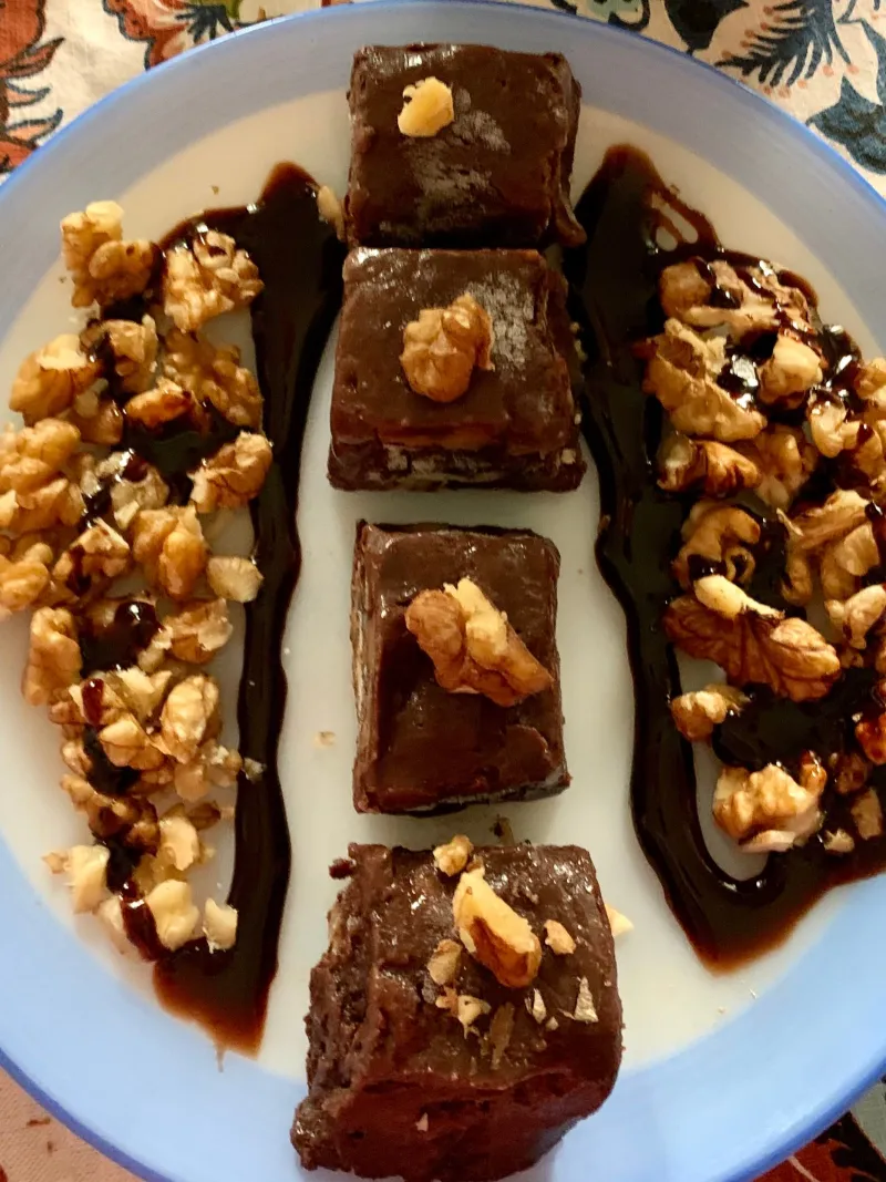 Easy Dark Chocolate Walnut Fudge Recipe