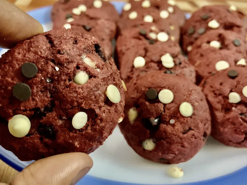 Red Velvet White Chocolate Chip Cookies Recipe
