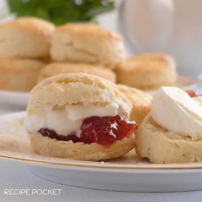 Eggless Scones
