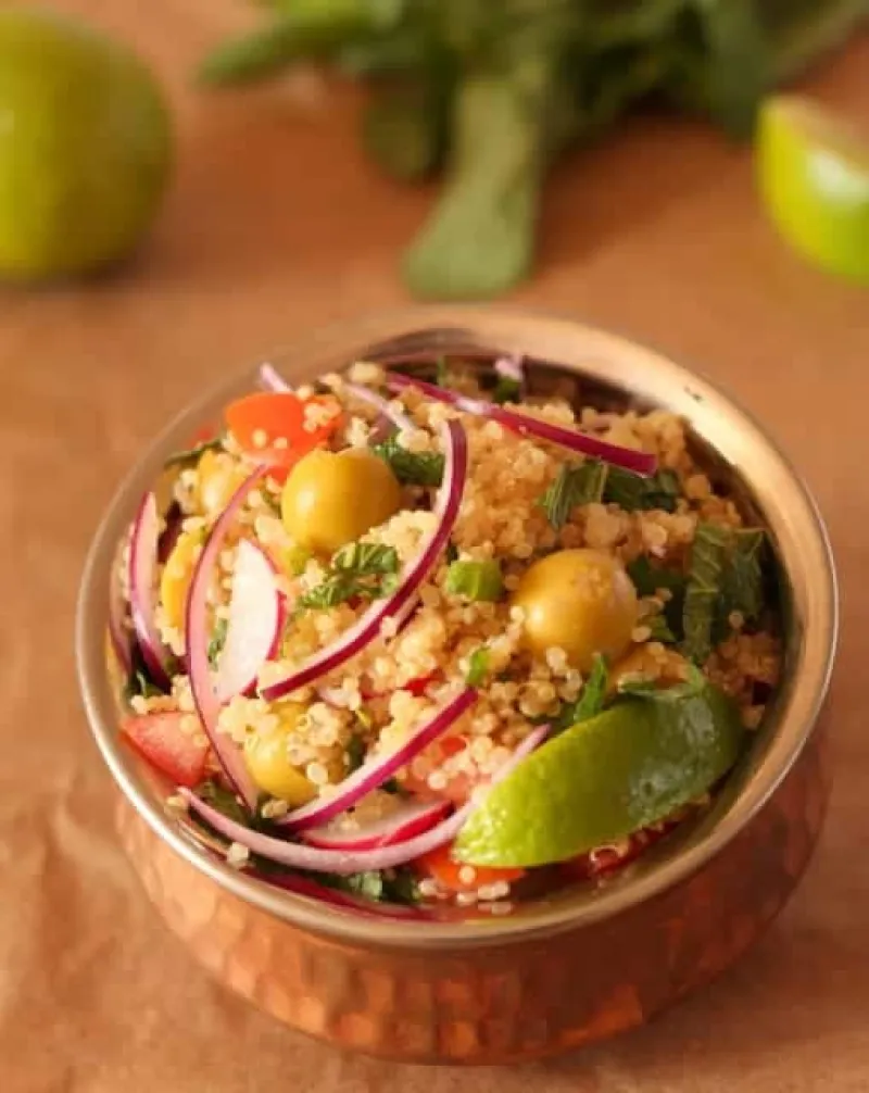 15 Min Vegetable Rice Quinoa Salad