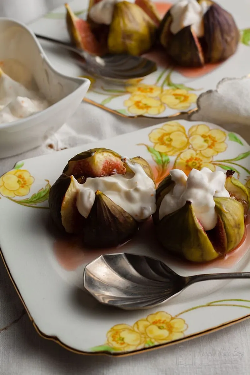 Figs with Ginger Cream