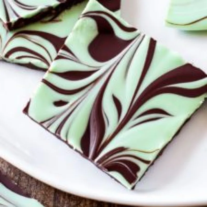 Mint Chocolate Swirl Bark