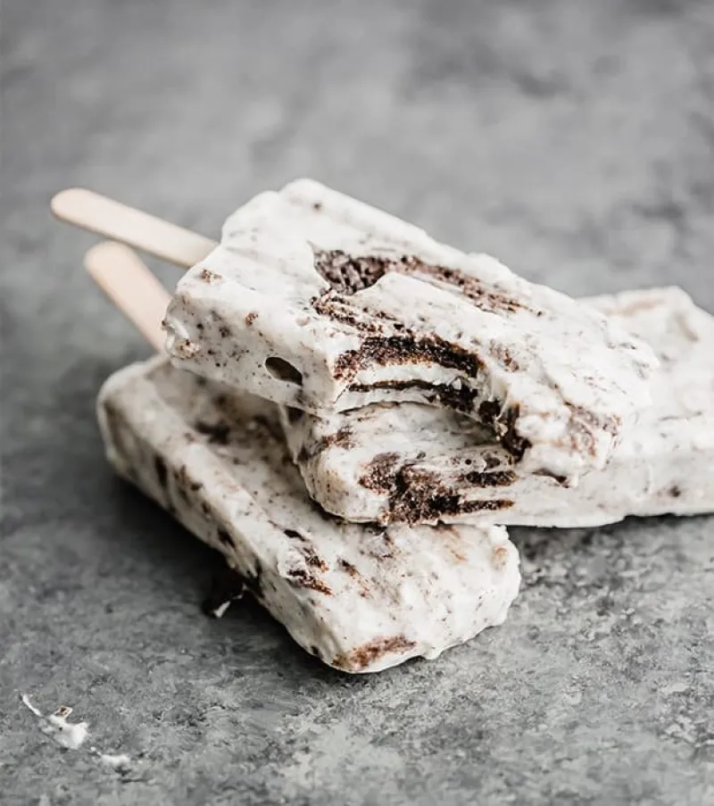 Cookies and Cream Popsicles