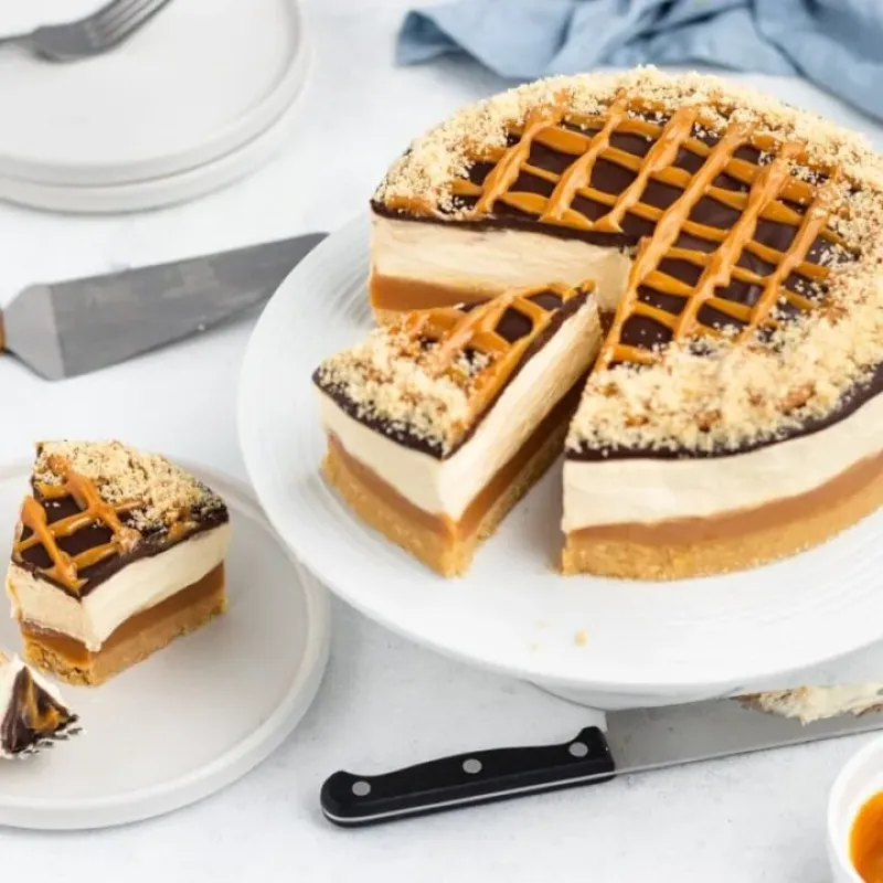 Easy No-Bake Millionaire's Cheesecake Recipe