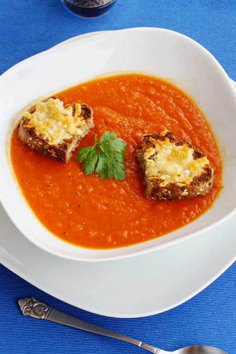 Easy Butternut Squash Tomato Soup