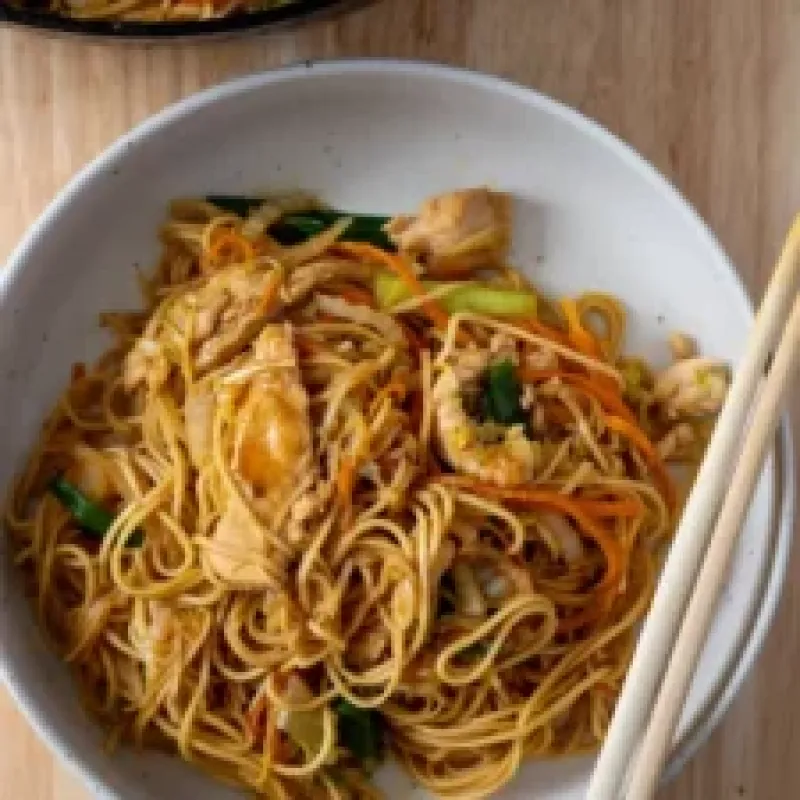 Chicken Lo Mein