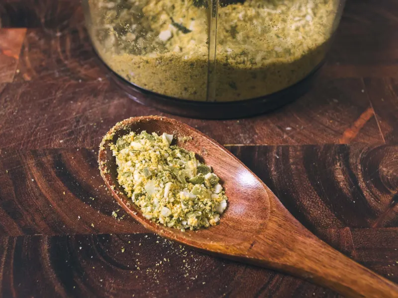 NUT-FREE VEGAN PARMESAN – QUICK 3-INGREDIENT RECIPE