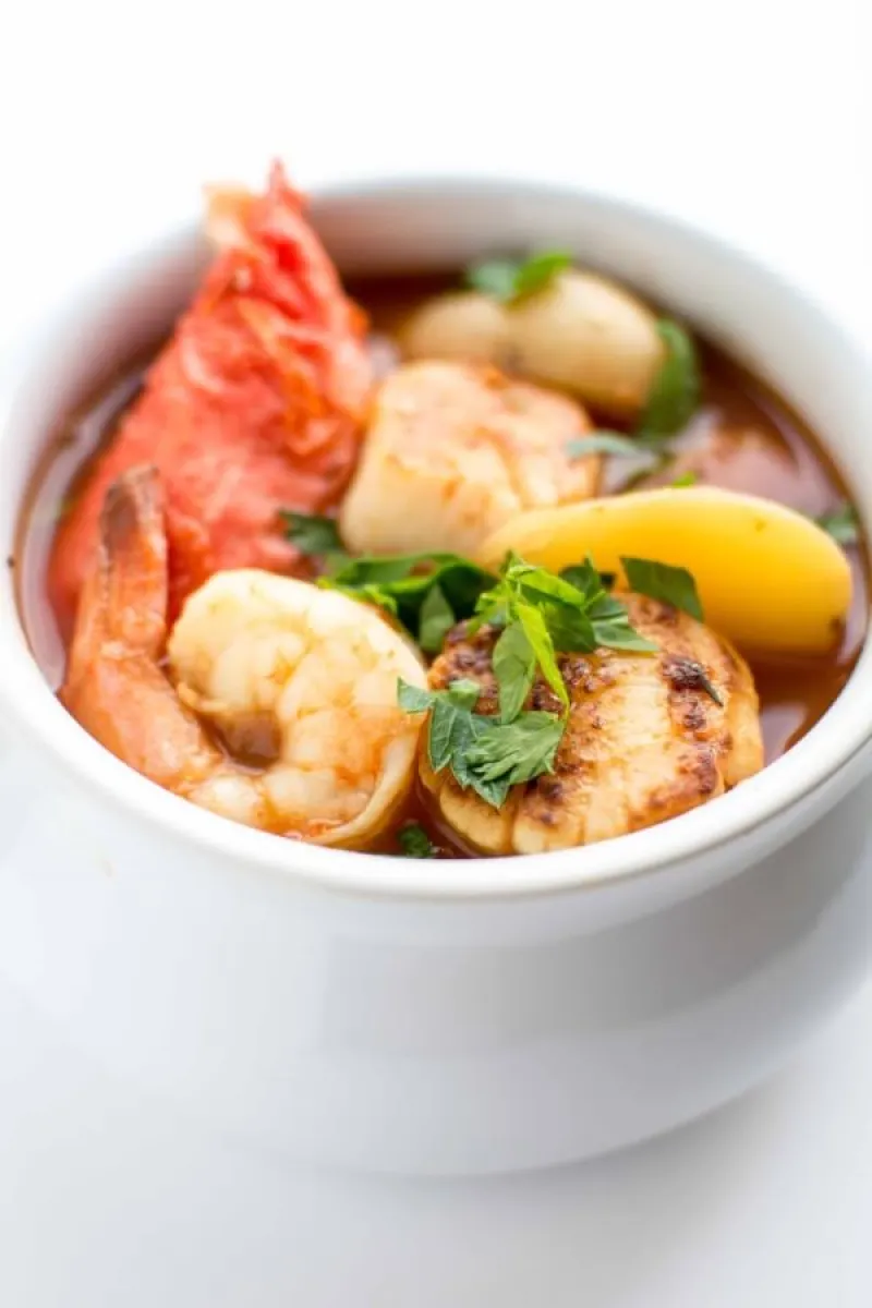 Slow Cooker Seafood Stew