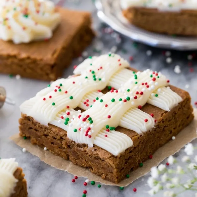Gingerbread Cookie Bars