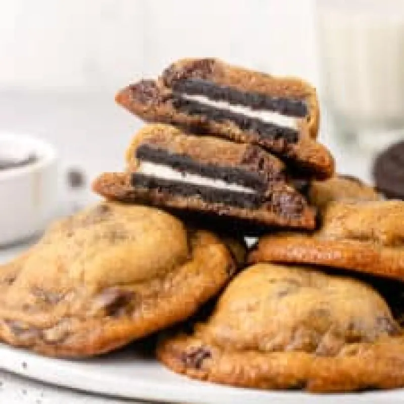 Oreo Stuffed Chocolate Chip Cookies