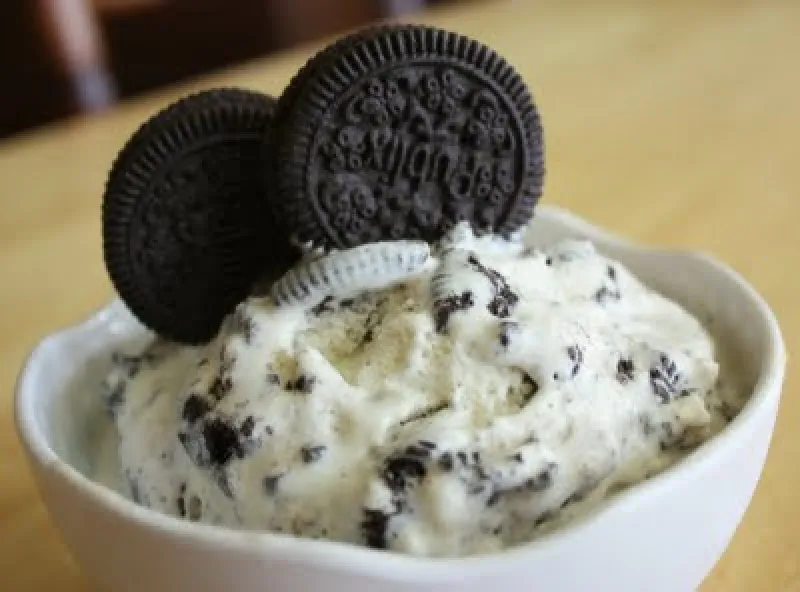 Oreo Cheesecake Ice Cream