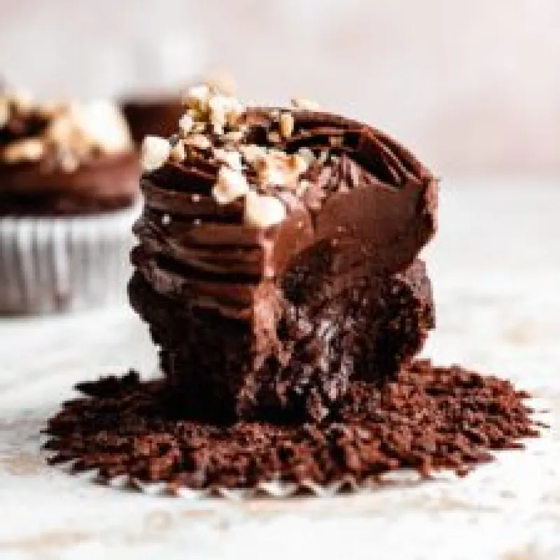 One Bowl Easy Nutella Cupcakes (Secretly Vegan!)