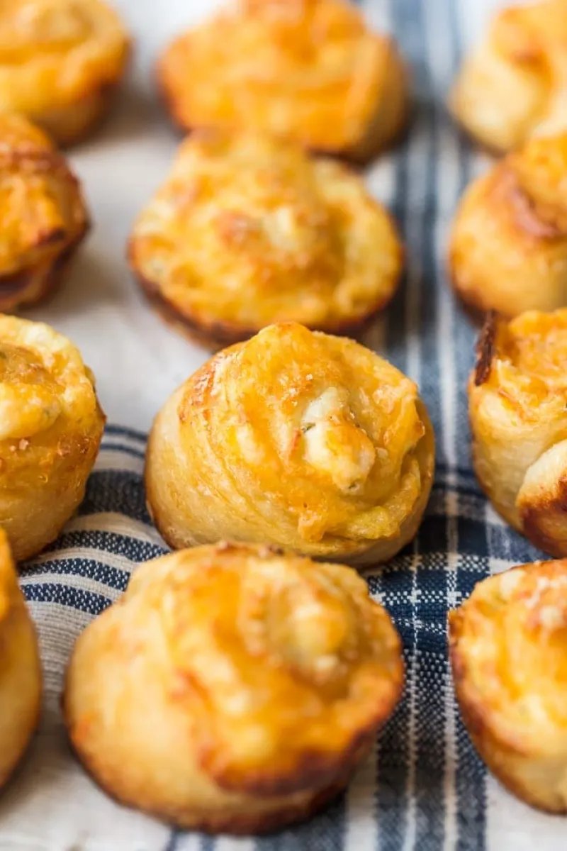Garlic Bread Muffins