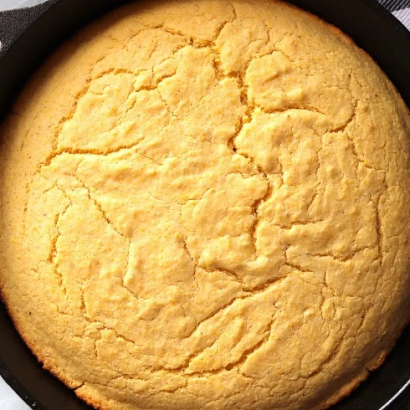 Skillet Cornbread Recipe