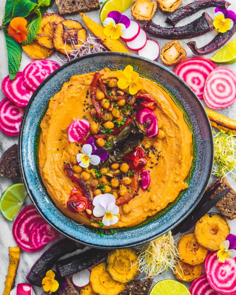 Roasted bell pepper hummus