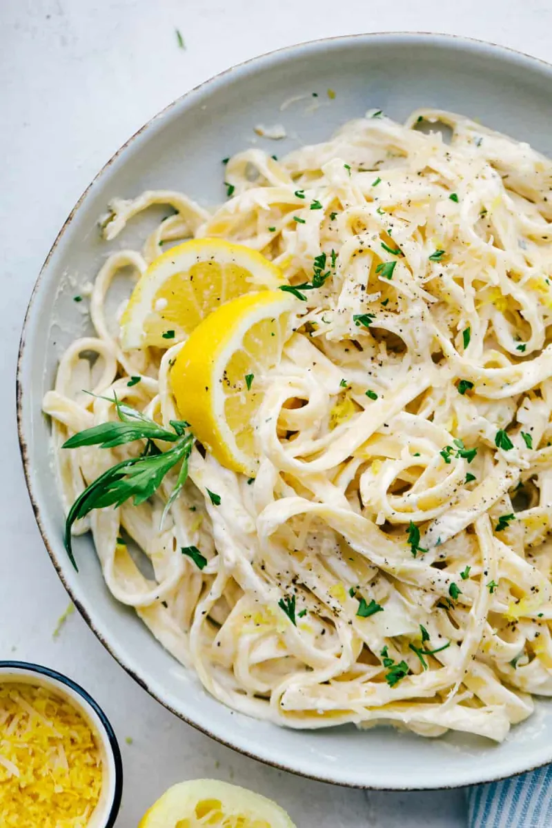 Lemon Garlic Cream Fettuccini