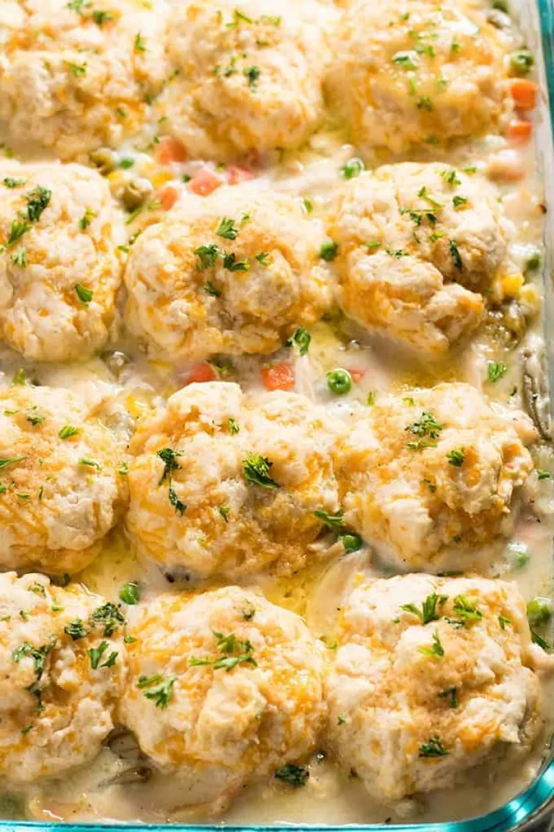 Cheddar Biscuit Chicken Pot Pie Casserole