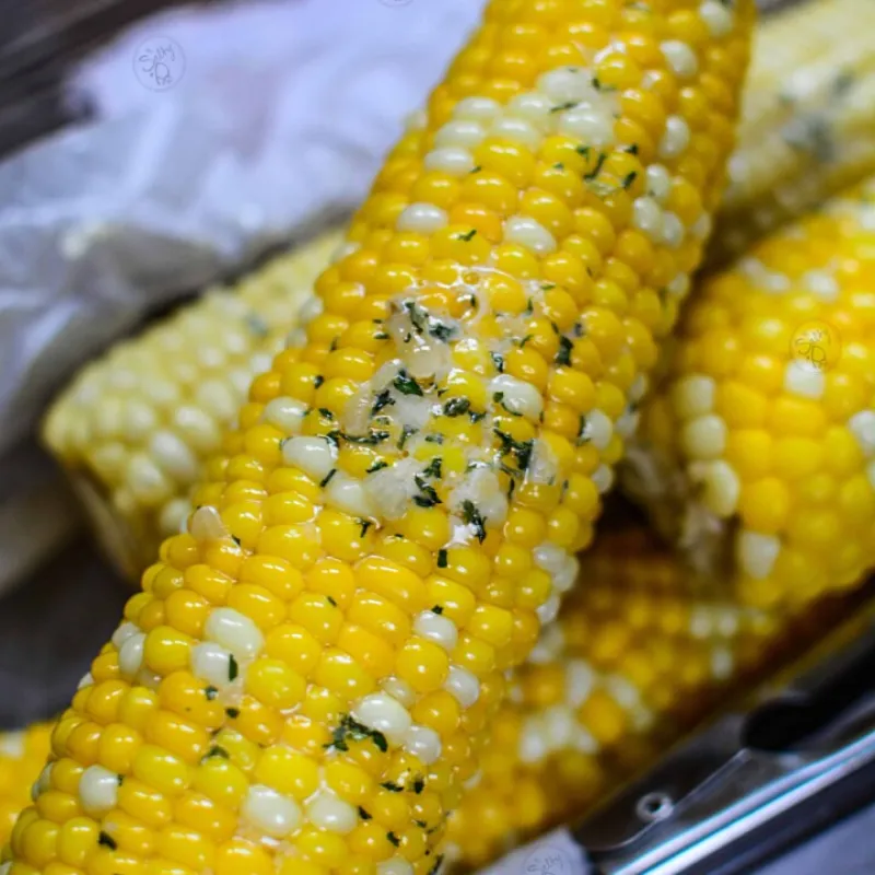  INSTANT POT CORN ON THE COB WITH GARLIC BUTTER