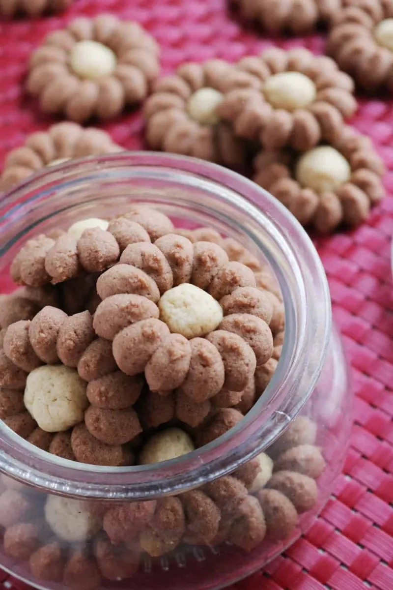 BUCKEYE SPRITZ COOKIES
