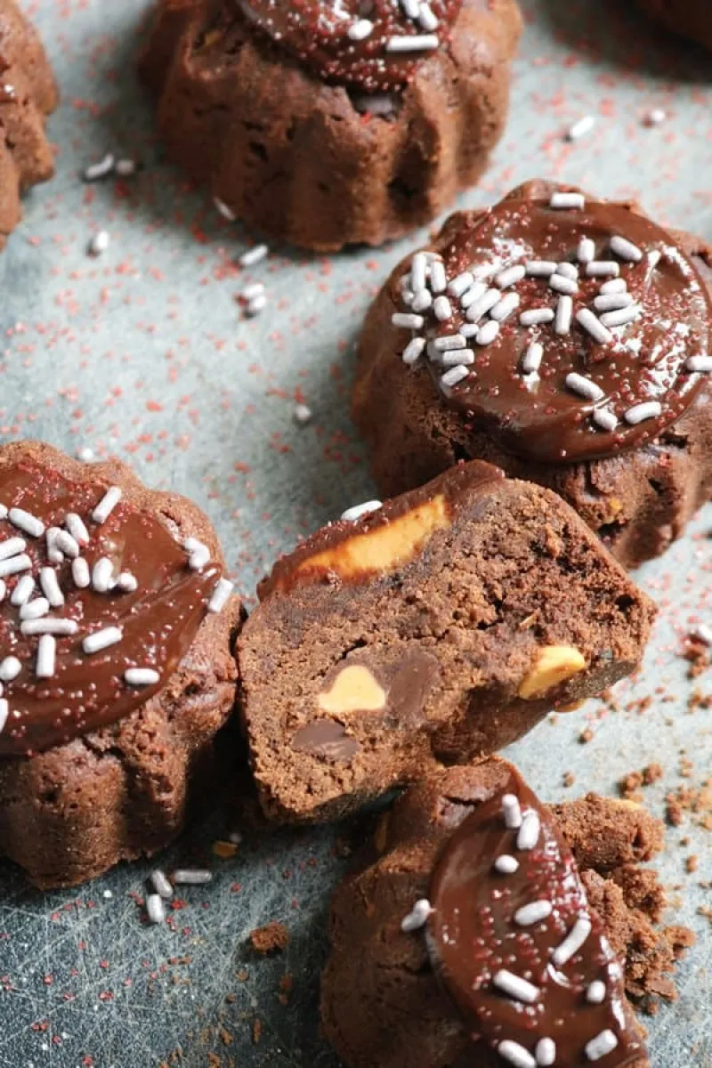BUCKEYE BUNDT COOKIES