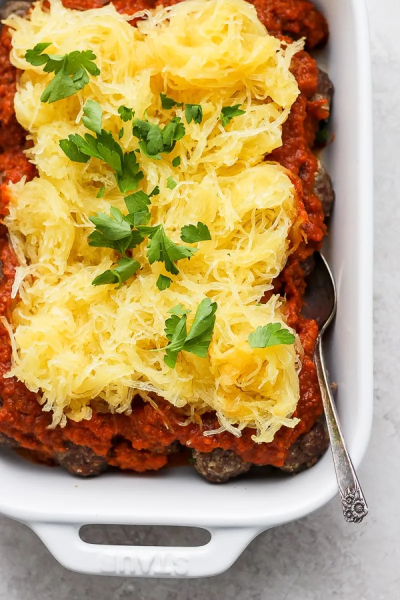 Baked Spaghetti Squash + Meatballs (Meal Prep)