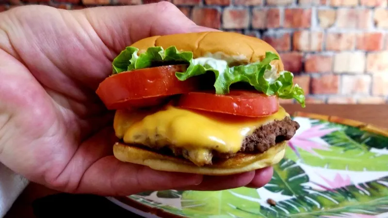 HOW TO MAKE SHAKE SHACK BURGERS