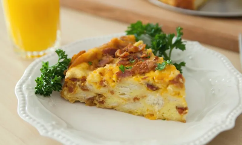 Easy Breakfast Strata (With Video)