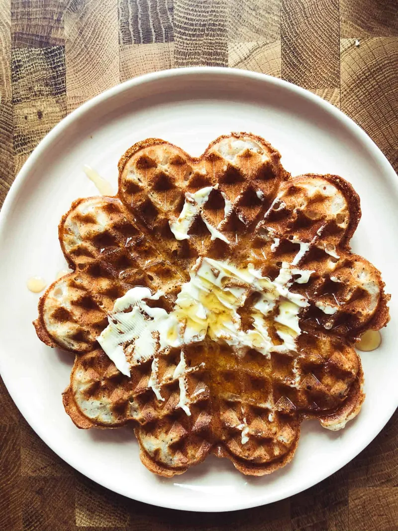 Vegan Waffles - Easy & Crispy