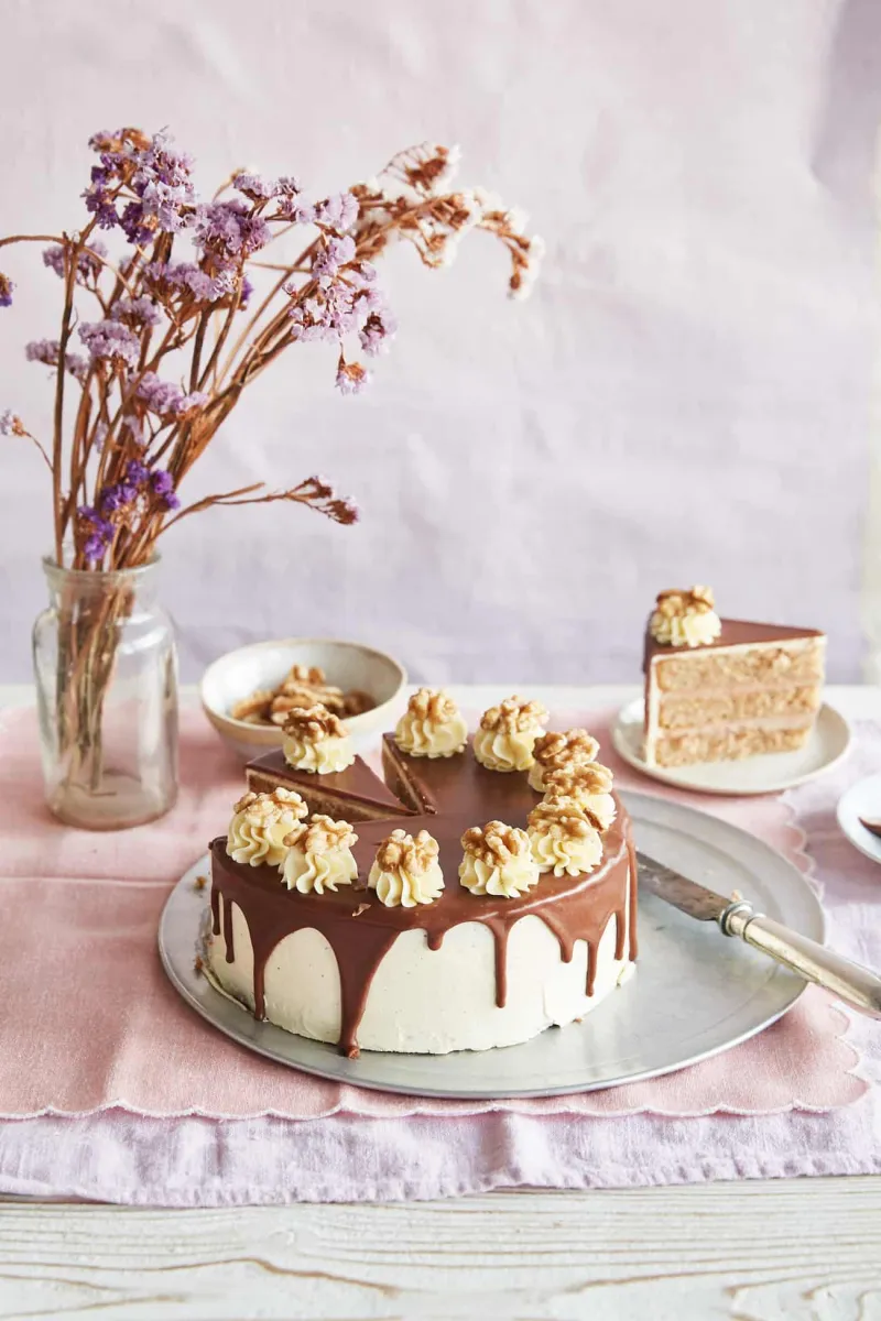 Walnut Whip Cake
